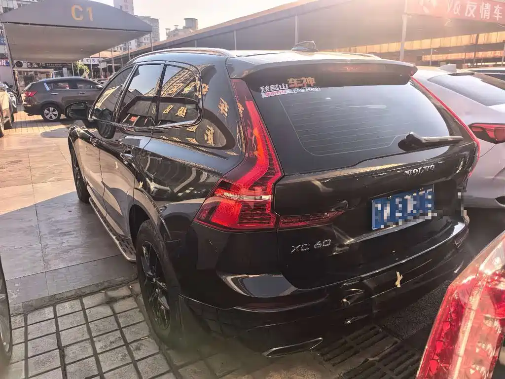 Volvo XC60 — миниатюра 8