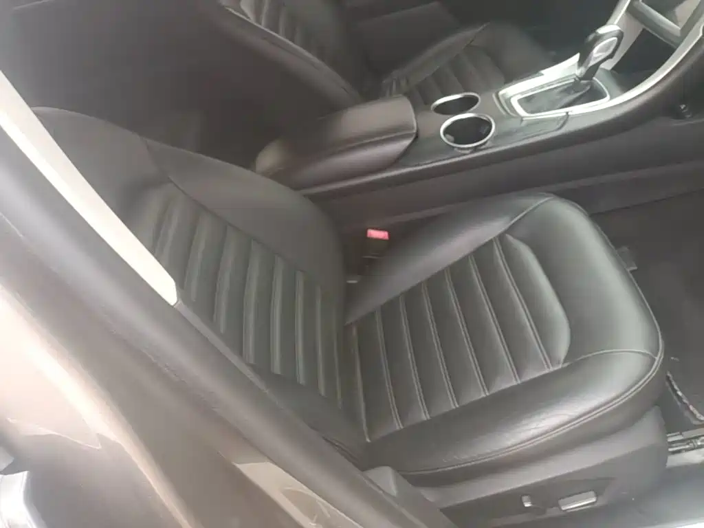 Ford Mondeo — миниатюра 25
