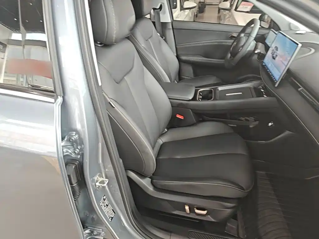 Baojun Yunhai — миниатюра 25