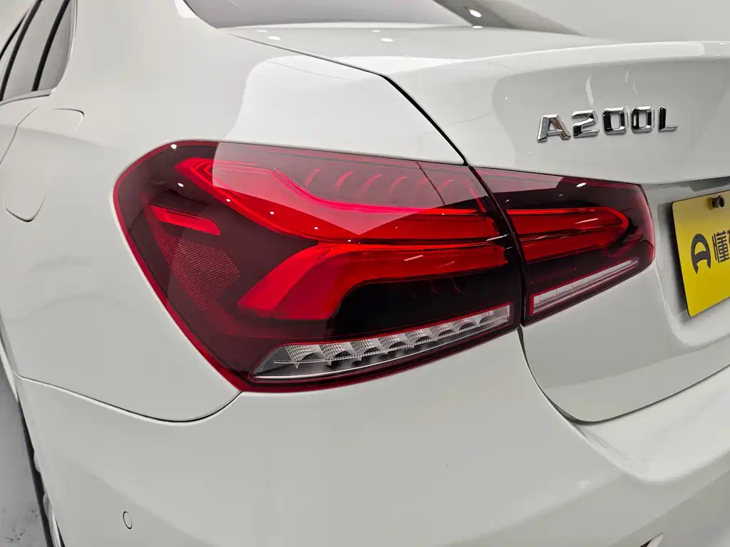 Mercedes-Benz A-Class — миниатюра 10
