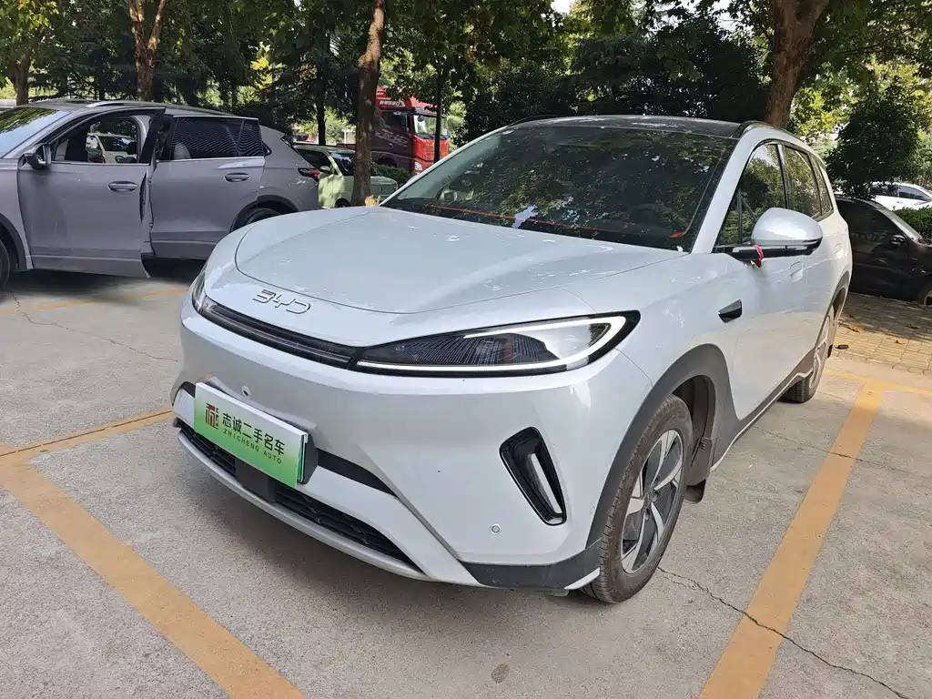 BYD Sealion 05 EV