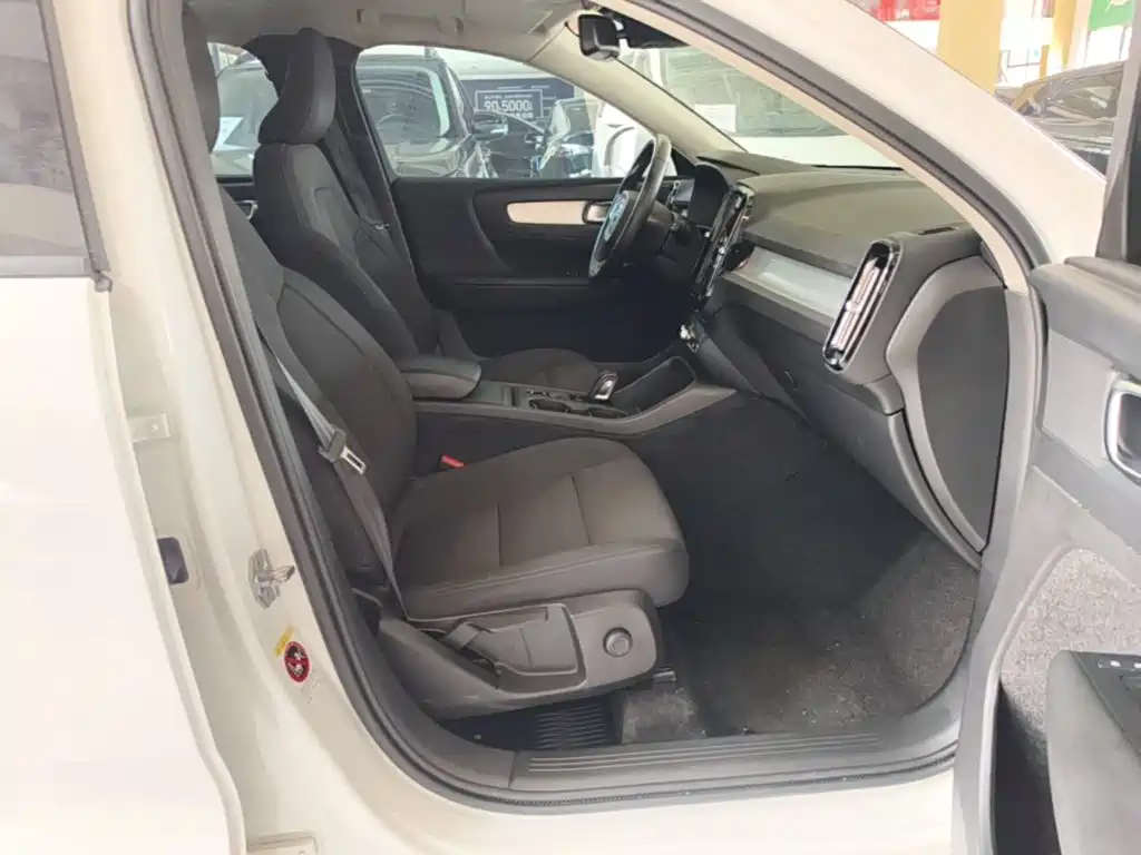 Volvo XC40 — миниатюра 25