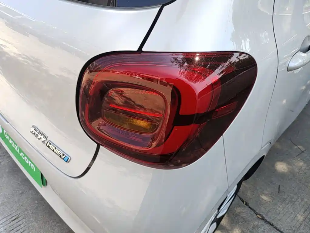 Wuling Mini EV MINIEV 2025