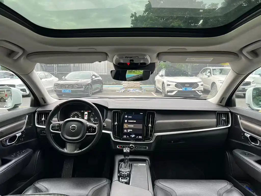 Volvo V90 — миниатюра 11