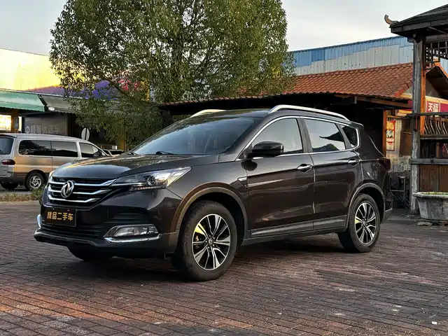 DONGFENG AX7 2018