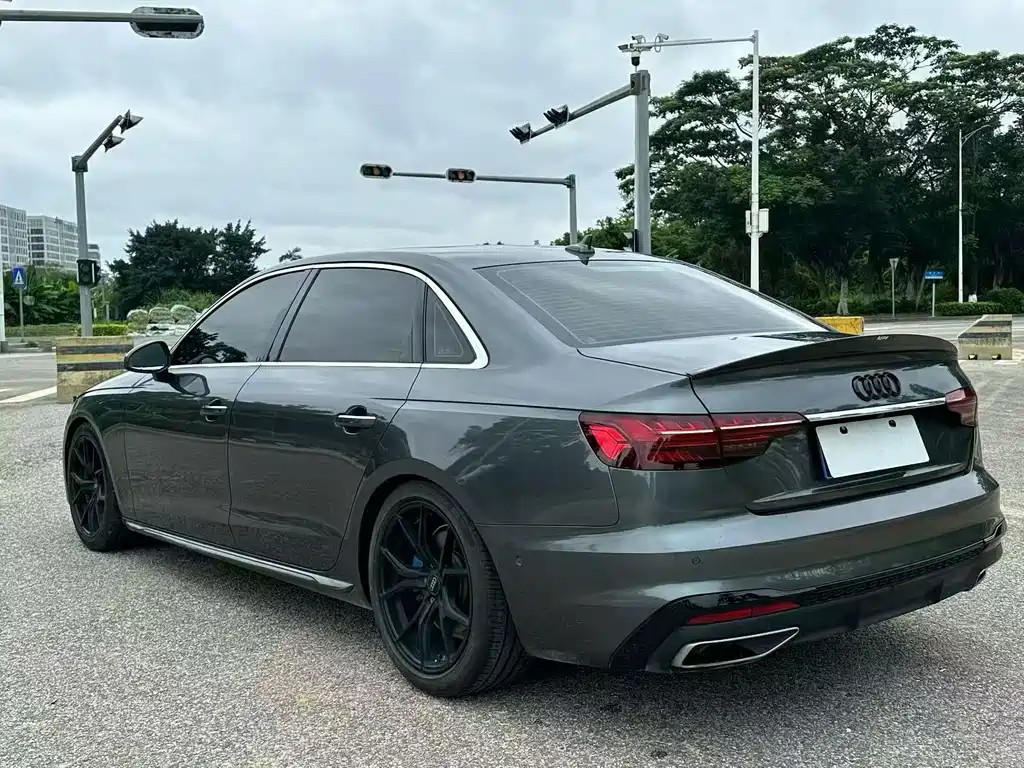 Audi A4L — миниатюра 4