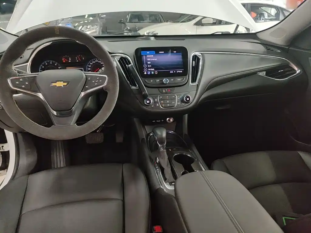Chevrolet Malibu XL — миниатюра 10