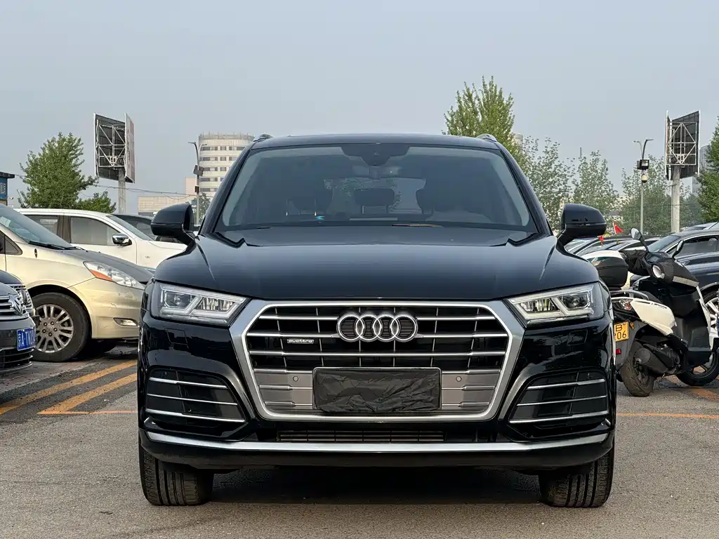 Audi Q5L 2020 40 TFSI Fashion