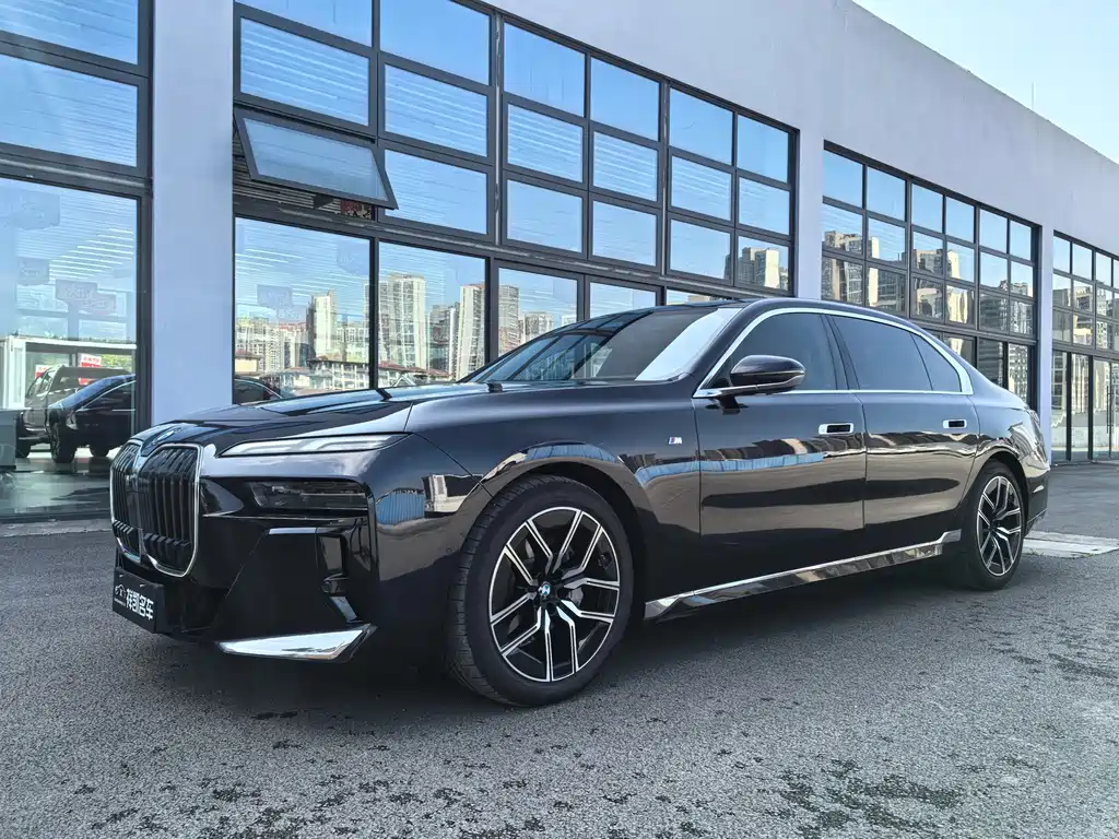 BMW 7 Series 2024