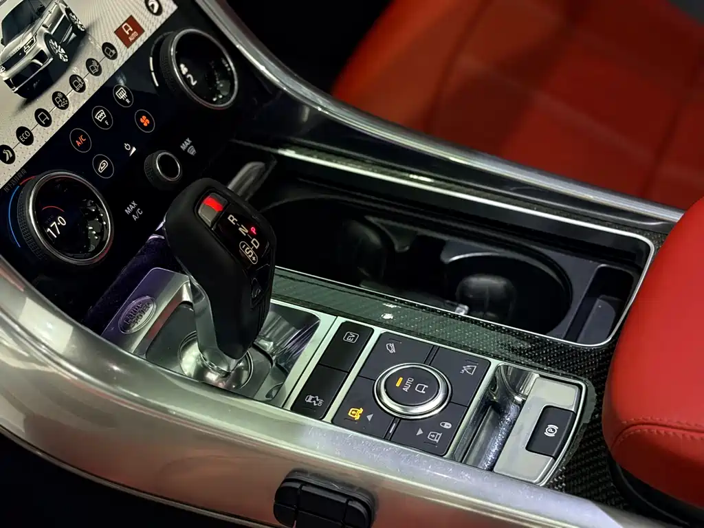 Land Rover Sport PHEV — миниатюра 17