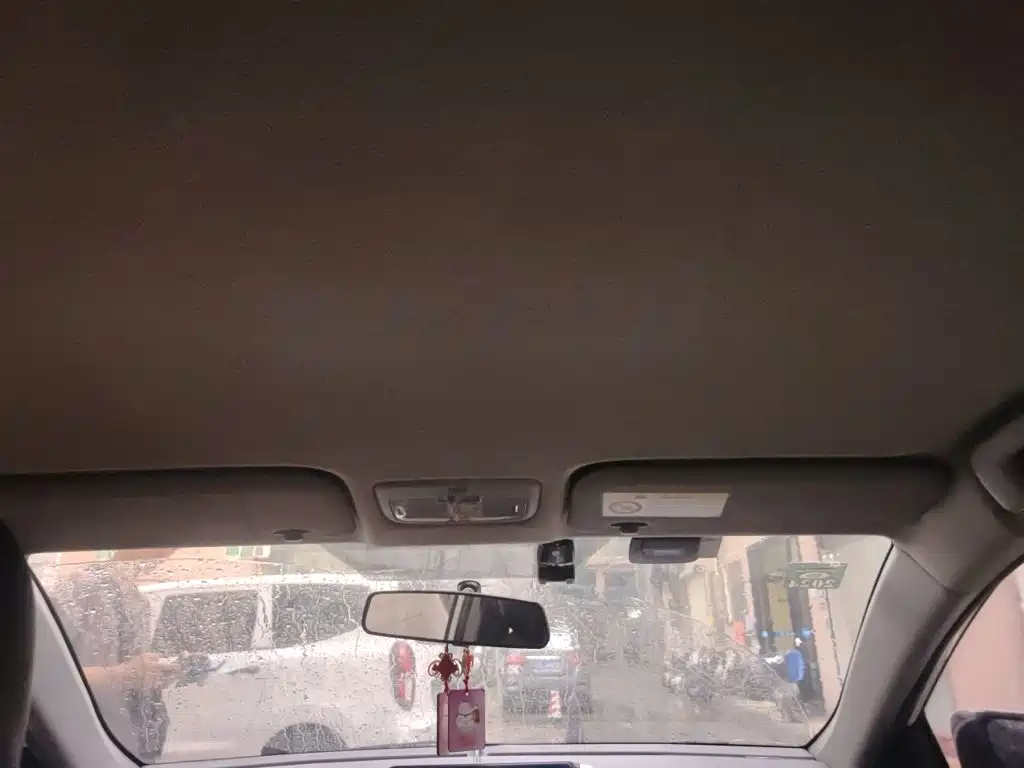 Toyota Yaris L — миниатюра 6