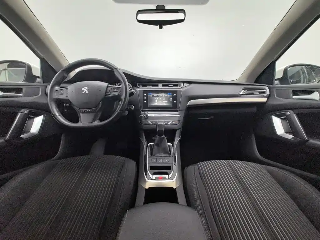 Peugeot 408 — миниатюра 5