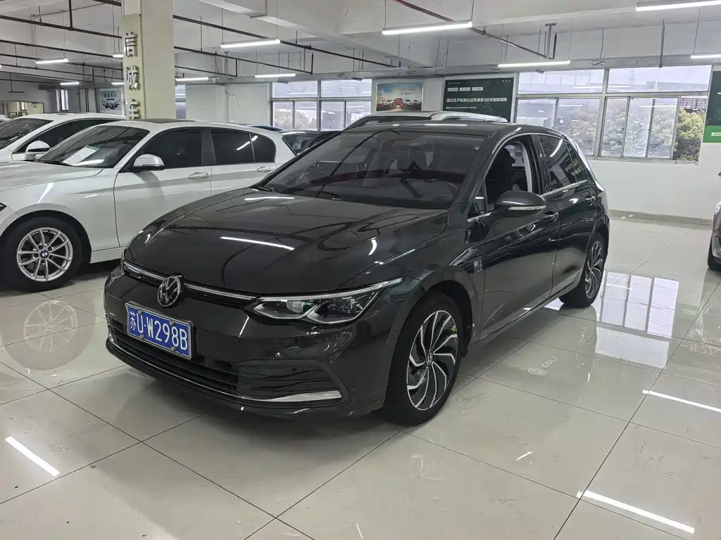 Volkswagen Golf 2022