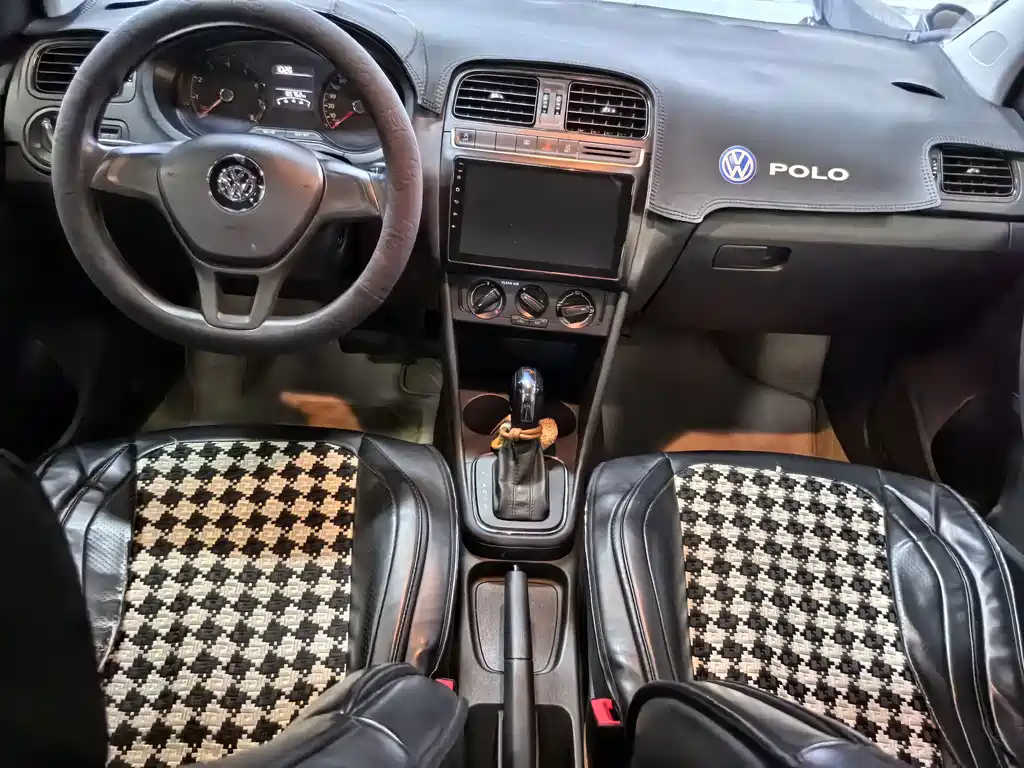 Volkswagen Polo — миниатюра 8