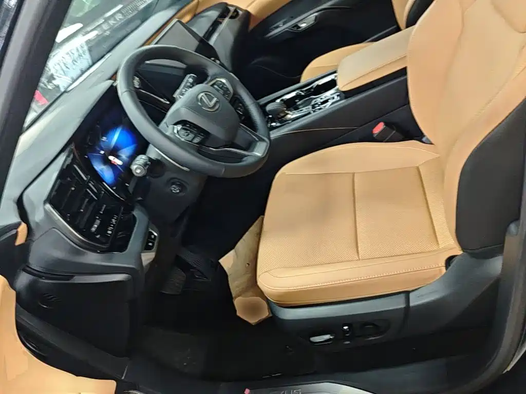 Lexus RX — миниатюра 15