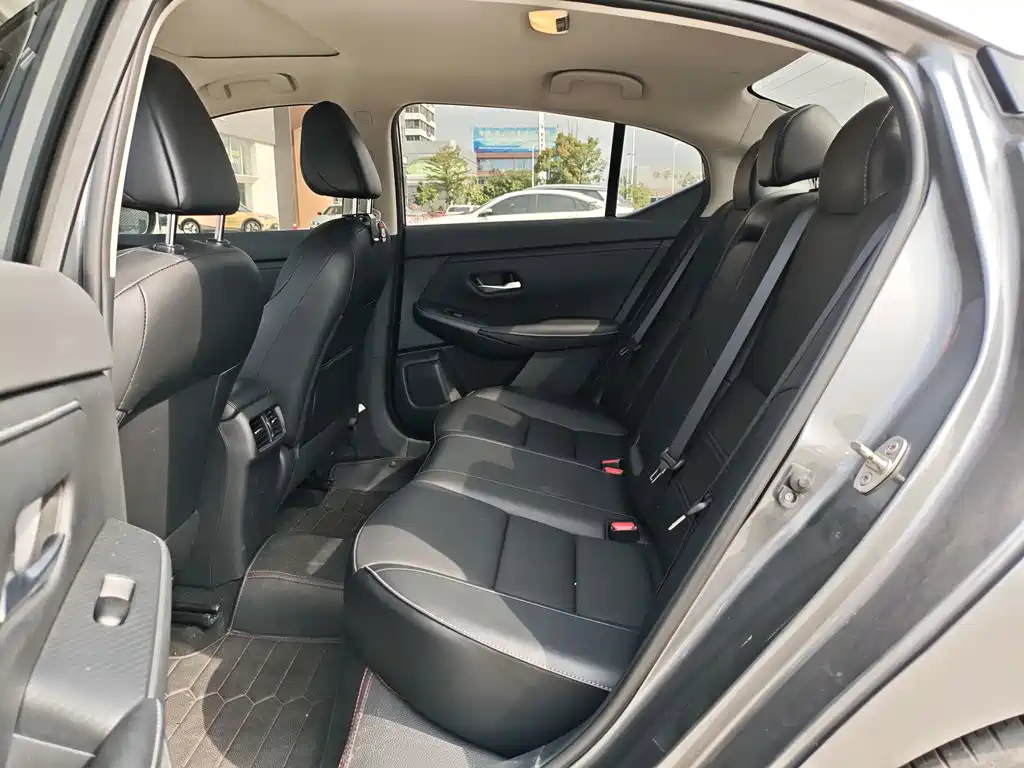 Nissan Sylphy — миниатюра 6