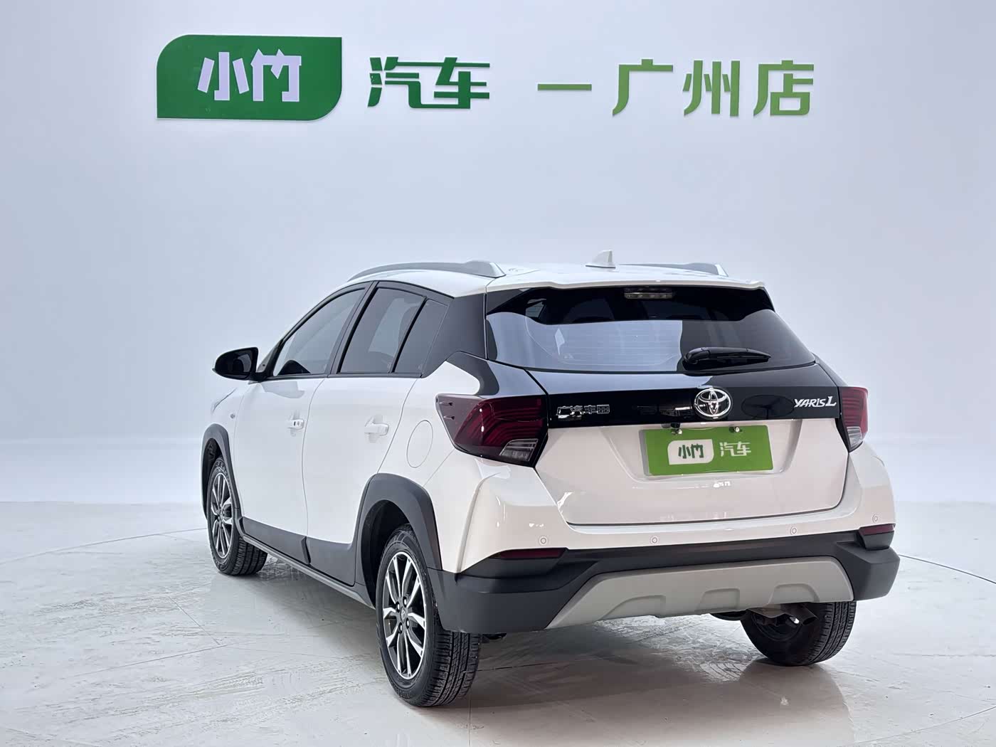 Toyota YARiS L Zhi Xuan 1.5 л 2022 г. Белый, пробег 13000 км