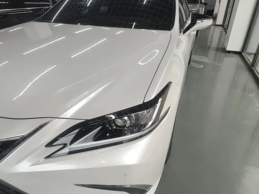 Lexus ES — миниатюра 24