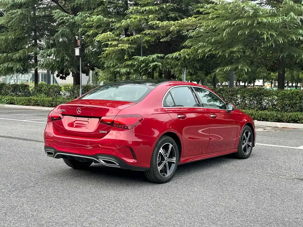 MERCEDES-BENZ A CLASS
