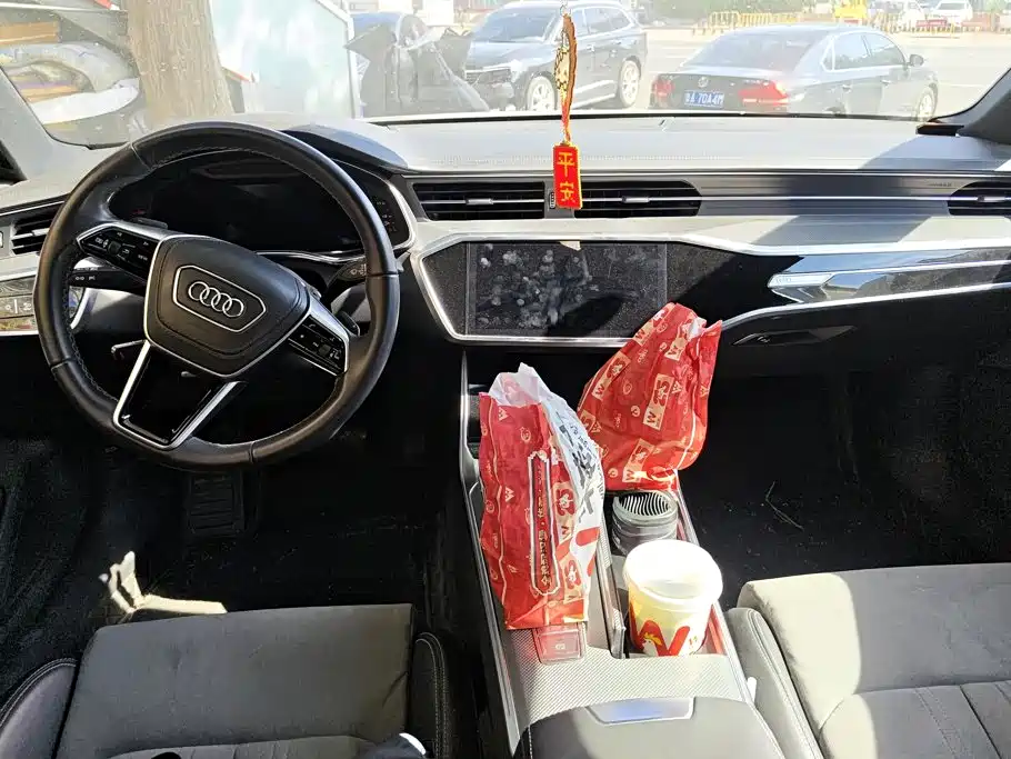 Audi A6L — миниатюра 12