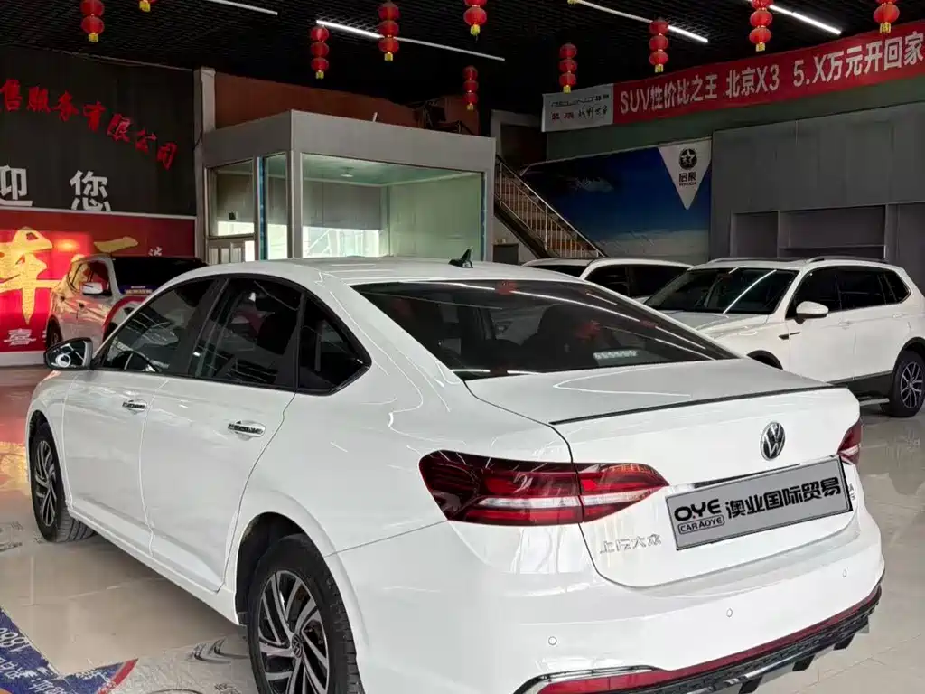 Volkswagen Lavida — миниатюра 6