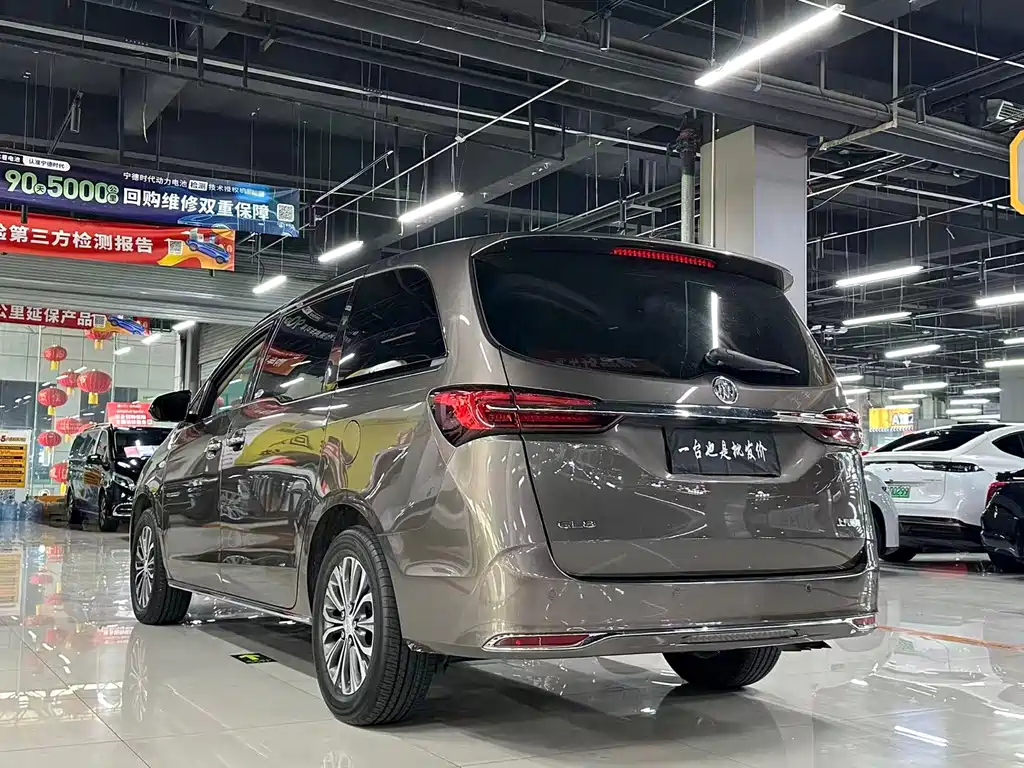 Buick GL8 2023 652T Luxury