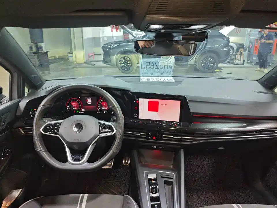 Volkswagen Golf 2021 280TSI DSG 30
