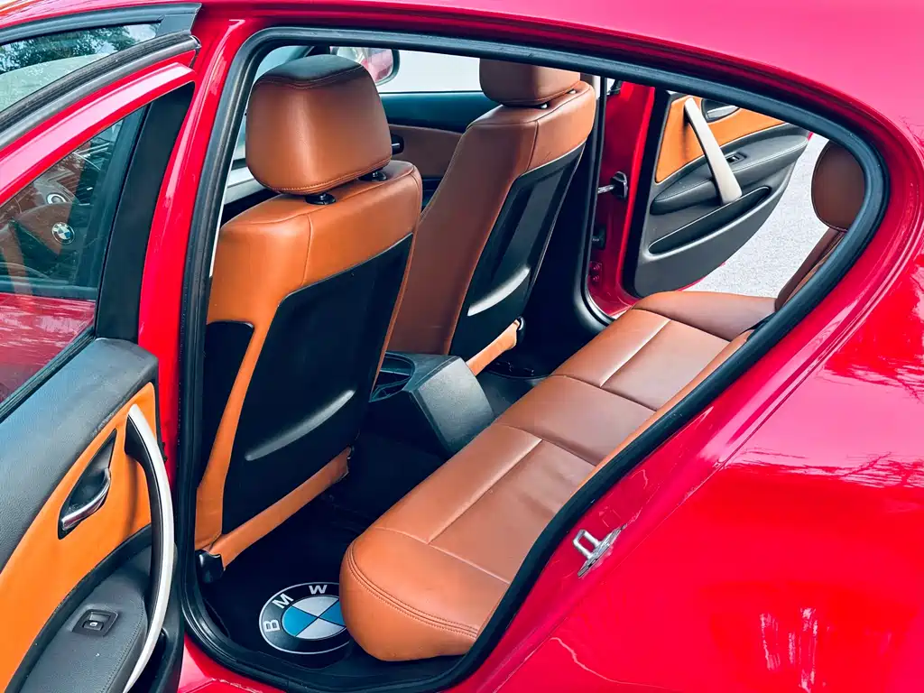 BMW 1 Series (Import) — миниатюра 9