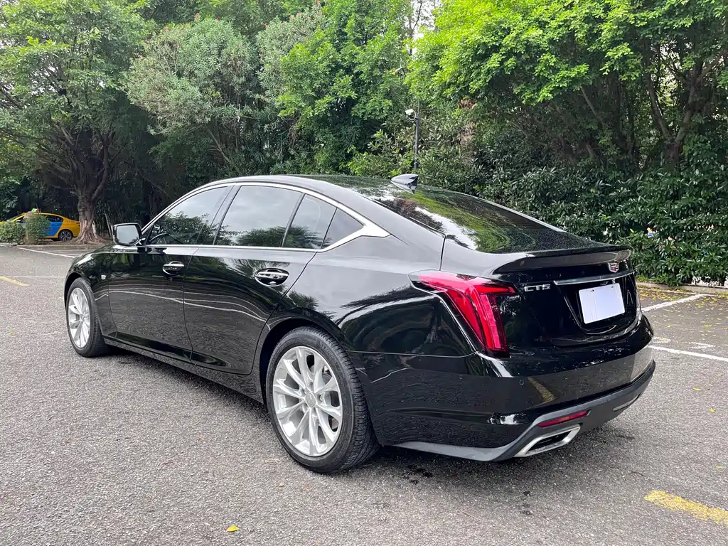 Cadillac CT5 — миниатюра 6