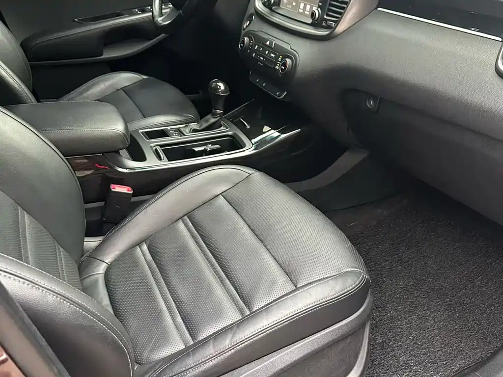 Kia Sorento — миниатюра 5