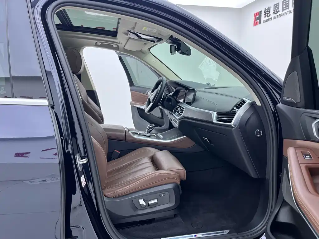 BMW X5 (Import) — миниатюра 17
