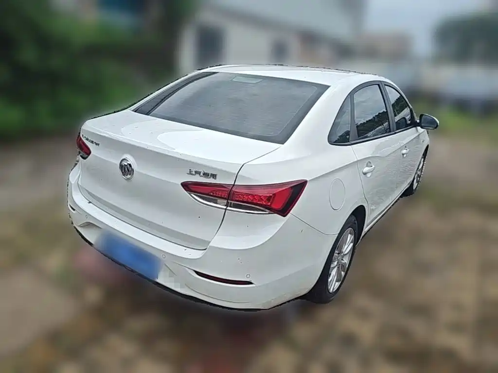 Buick Excelle — миниатюра 10