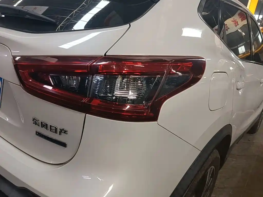 Nissan Qashqai — миниатюра 8