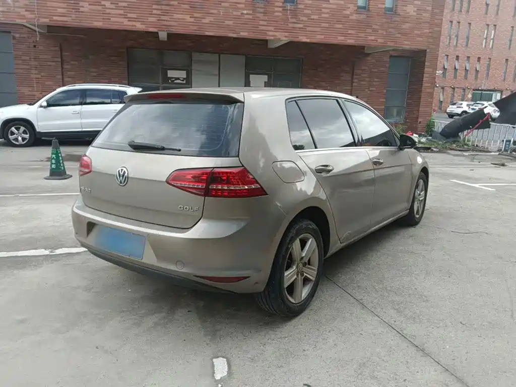 Volkswagen Golf — миниатюра 26