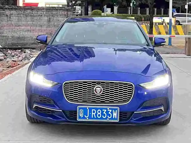 JAGUAR XEL 2019