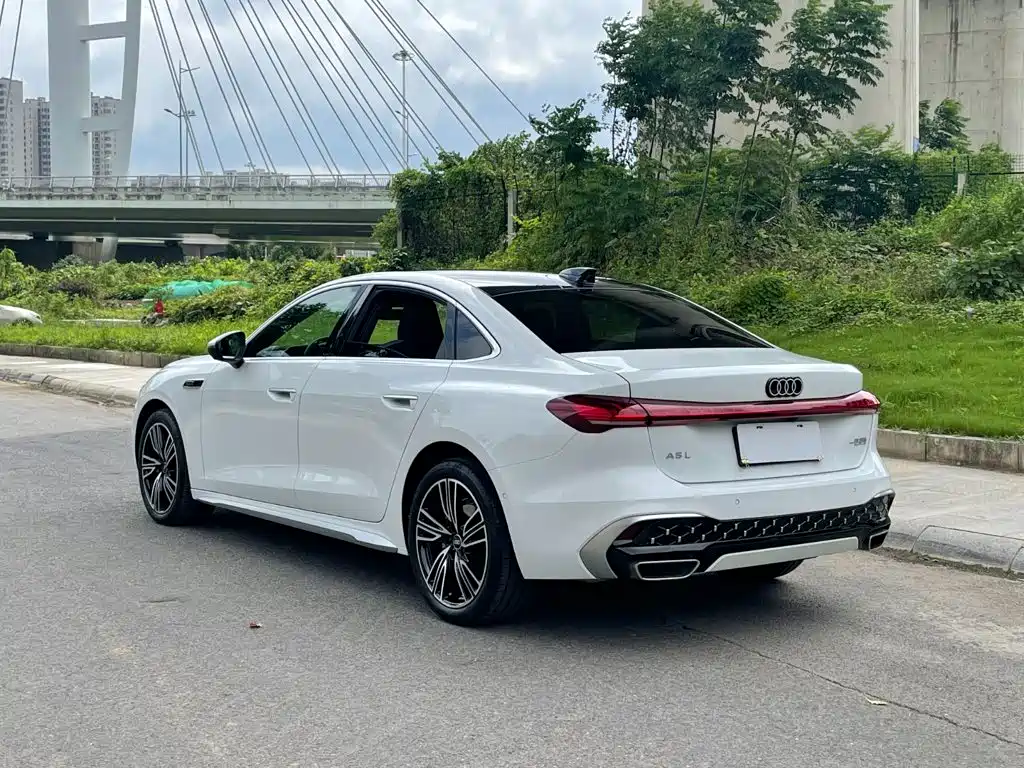 Audi A5L — миниатюра 5