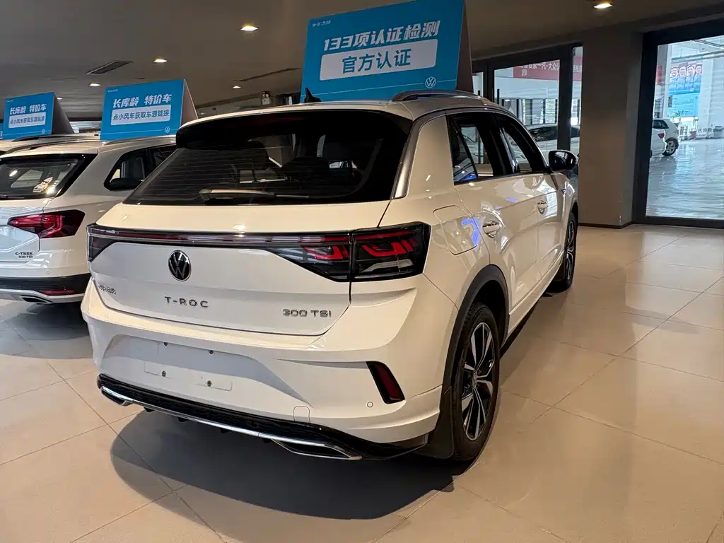 Volkswagen T-Roc — миниатюра 8