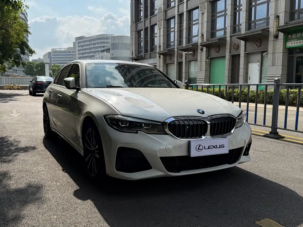 BMW 3 Series — миниатюра 3