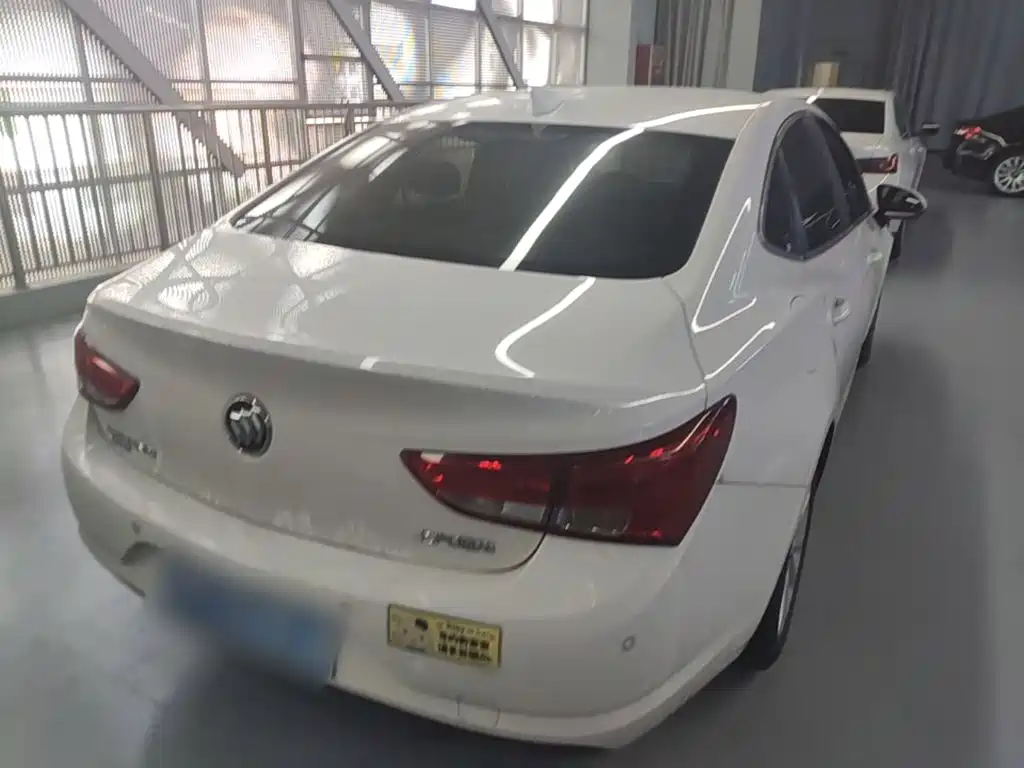 Buick Verano — миниатюра 7