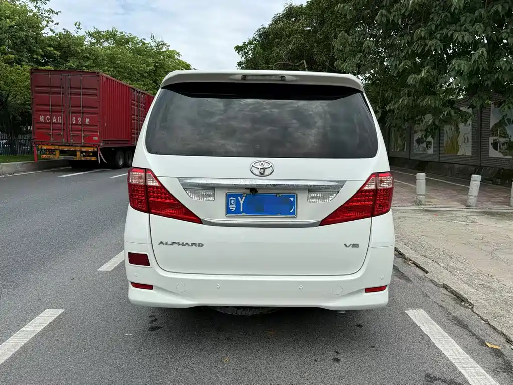 Toyota Alphard 2011 3.5L Luxury