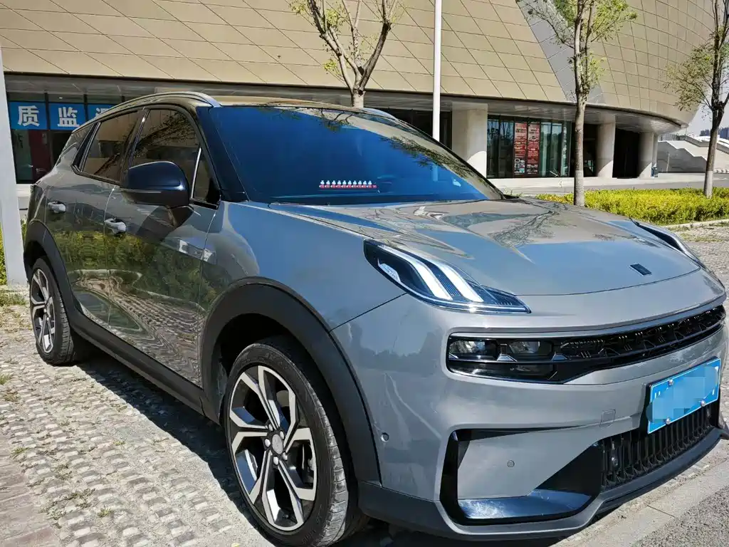 Lynk & Co 06 — миниатюра 3