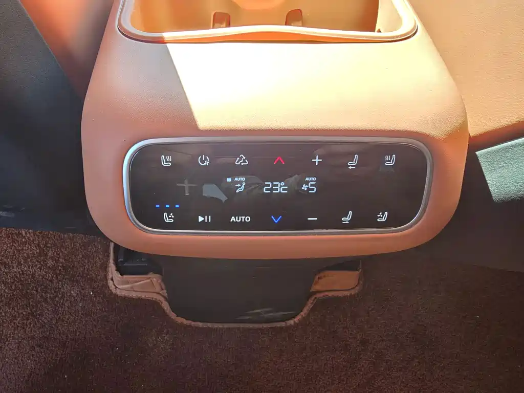 Leapmotor Leapmotor C16 — миниатюра 11