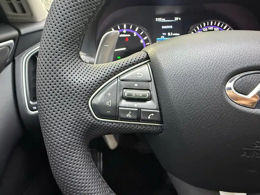 Infiniti Q50L — миниатюра 23
