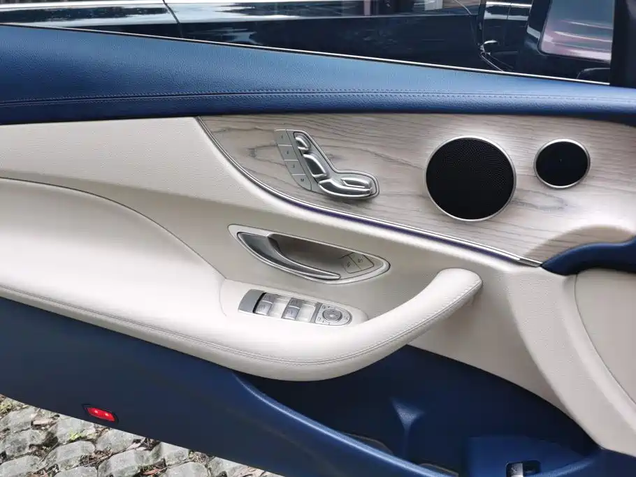 Mercedes-Benz E-Class (Import) — миниатюра 7