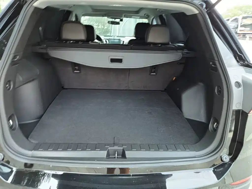 Chevrolet Equinox — миниатюра 19