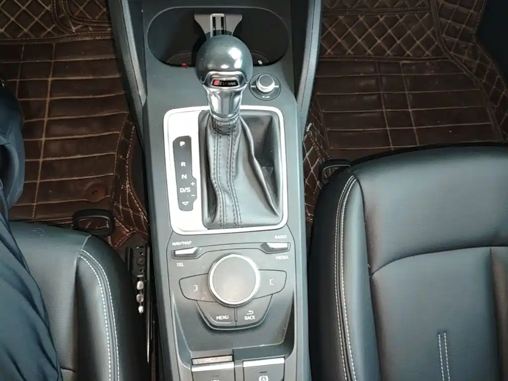 Audi Q2L — миниатюра 14