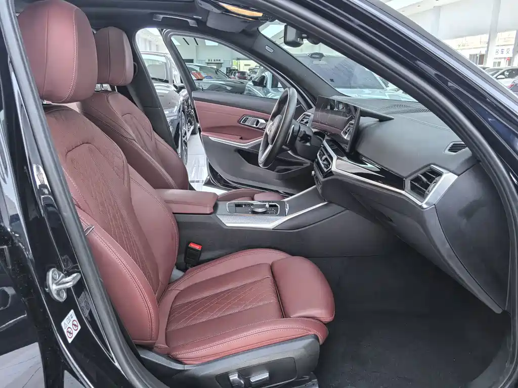 BMW 3 Series — миниатюра 12