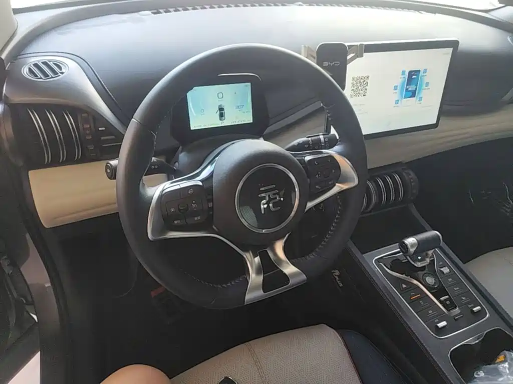 BYD Yuan Plus — миниатюра 11