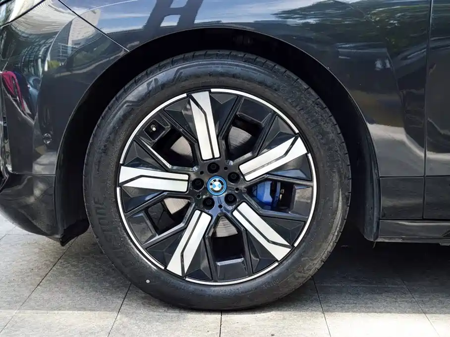 BMW iX 2022 xDrive40