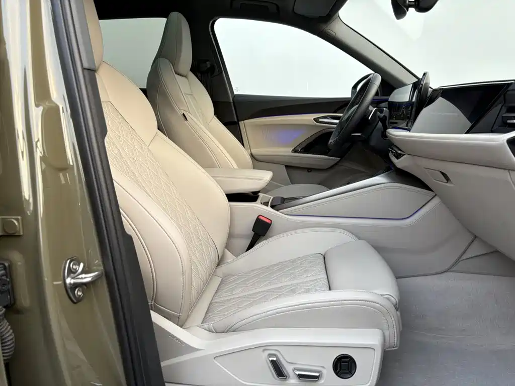 Audi Q5L — миниатюра 10